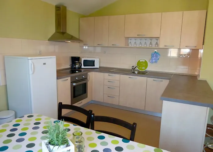 Tamaris تروغير